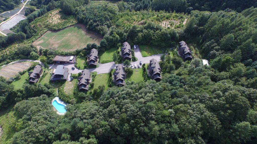 Chalet Resort Пхёнчхан Экстерьер фото