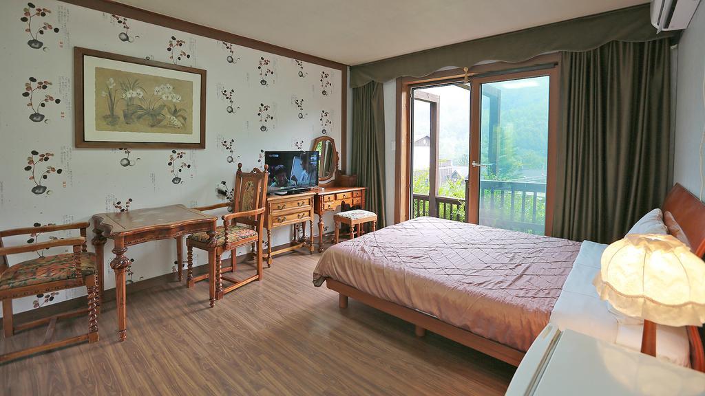 Chalet Resort Пхёнчхан Экстерьер фото
